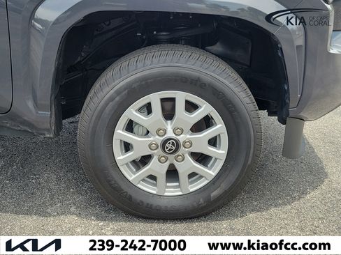 Used 2024 Toyota Tacoma SR5 AWD/4WD image 7