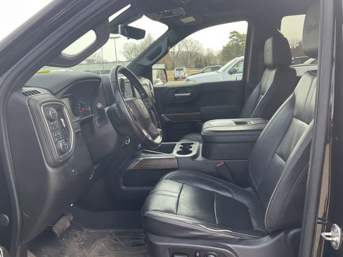 Used 2021 Chevrolet Silverado 1500 High Country w/ Technology Package image 5