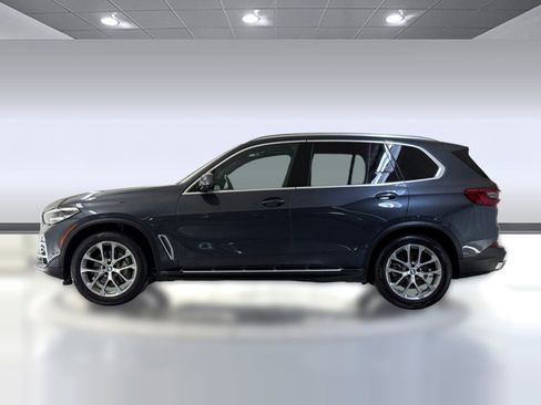 Used 2019 BMW X5 xDrive40i w/ Convenience Package AWD/4WD image 2