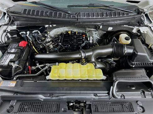 Used 2021 Ford Expedition Max Limited image 31