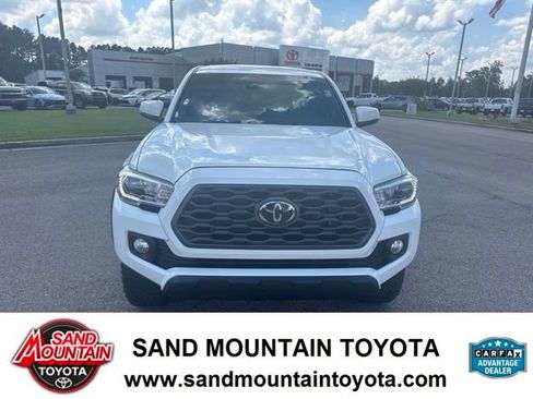 Used 2023 Toyota Tacoma TRD Off-Road AWD/4WD image 7