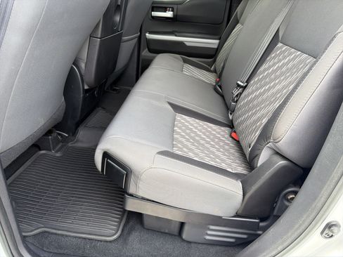 Used 2019 Toyota Tundra SR5 AWD/4WD image 29