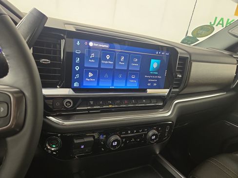 Certified 2025 Chevrolet Silverado 3500 High Country w/ Technology Package AWD/4WD image 23