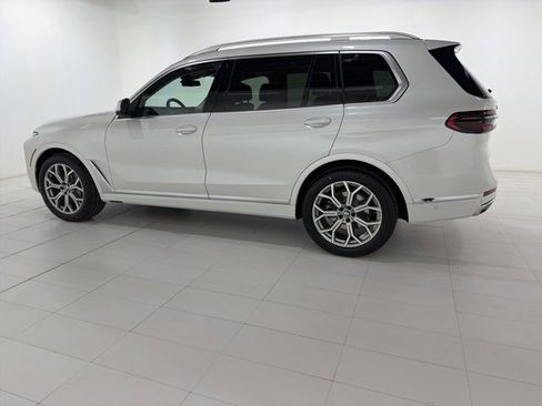 Certified 2023 BMW X7 xDrive40i w/ Premium Package image 2