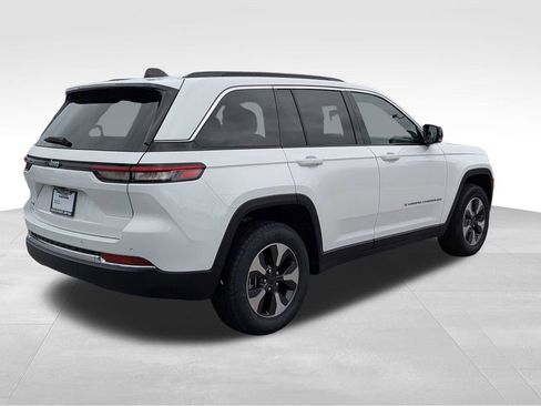 Used 2024 Jeep Grand Cherokee Limited 4xe AWD/4WD image 4