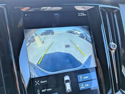 Used 2020 Volvo V60 T6 R-Design image 13