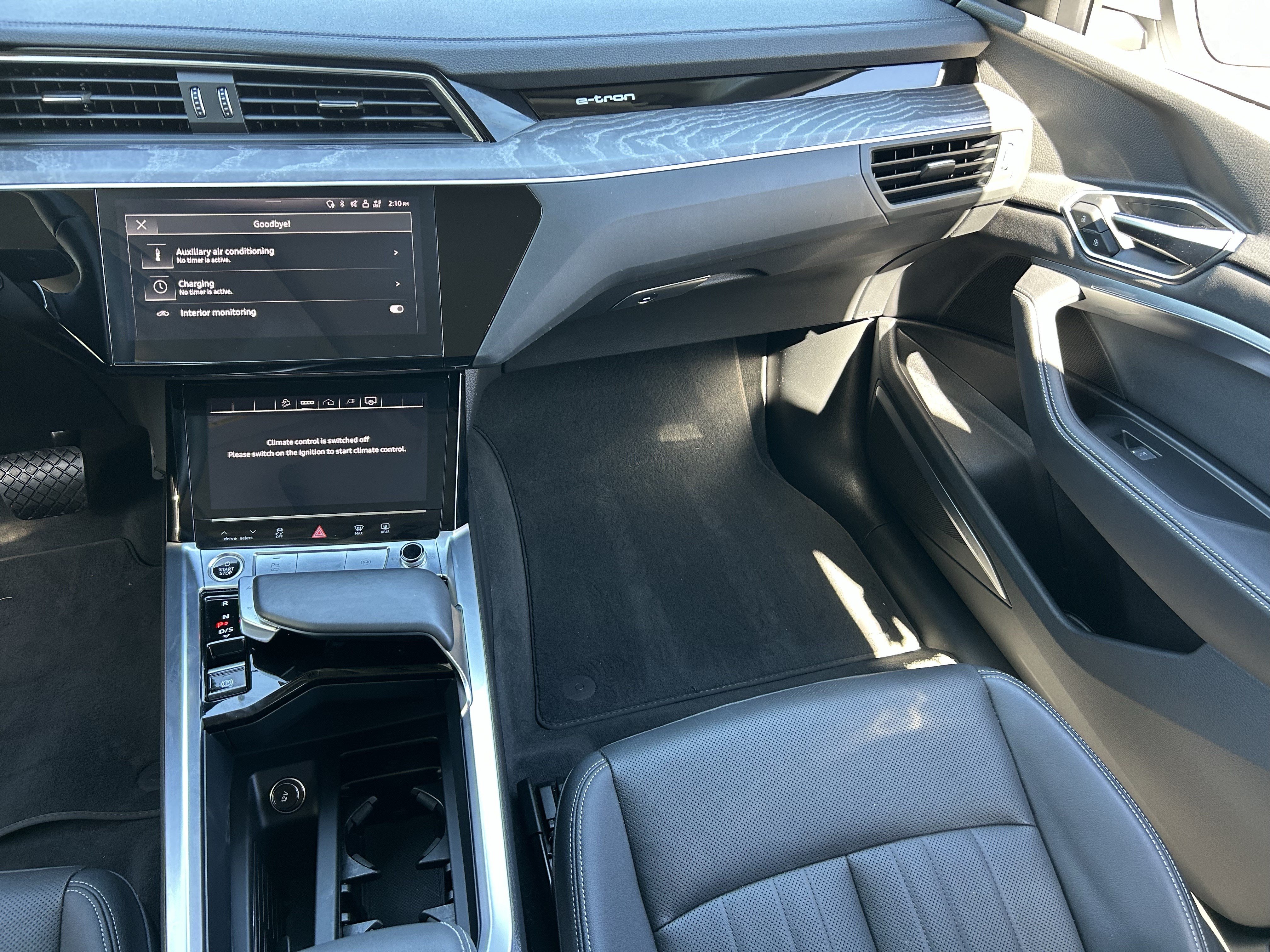 Used 2024 Audi Q8 e-tron Premium Plus w/ Premium Plus Package AWD/4WD image 14