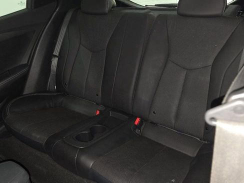 Used 2014 Hyundai Veloster Turbo FWD image 13