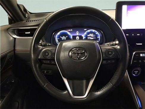 Used 2024 Toyota Venza Limited image 19