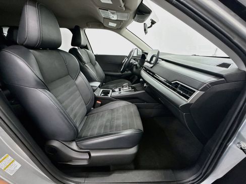 Used 2024 Mitsubishi Outlander SE FWD image 34