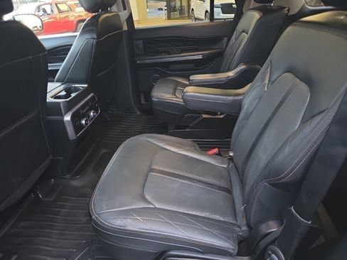 Used 2020 Ford Expedition Platinum image 12