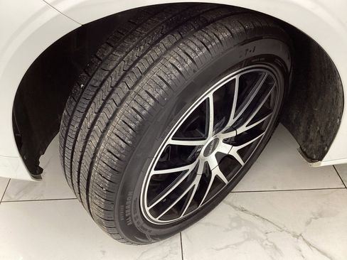 Used 2018 Volvo S90 T6 Inscription image 49