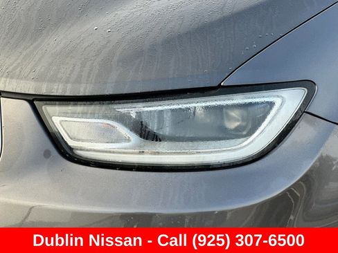 Used 2022 Chrysler Pacifica Touring-L FWD image 53