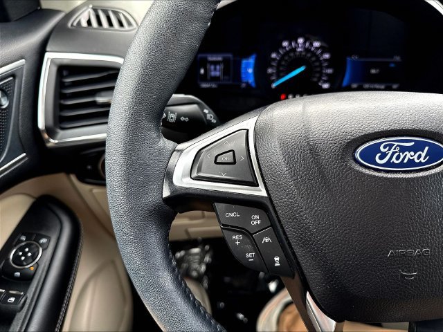Certified 2024 Ford Edge Titanium AWD/4WD image 15