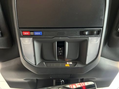 New 2026 Subaru Forester Premium AWD/4WD image 32