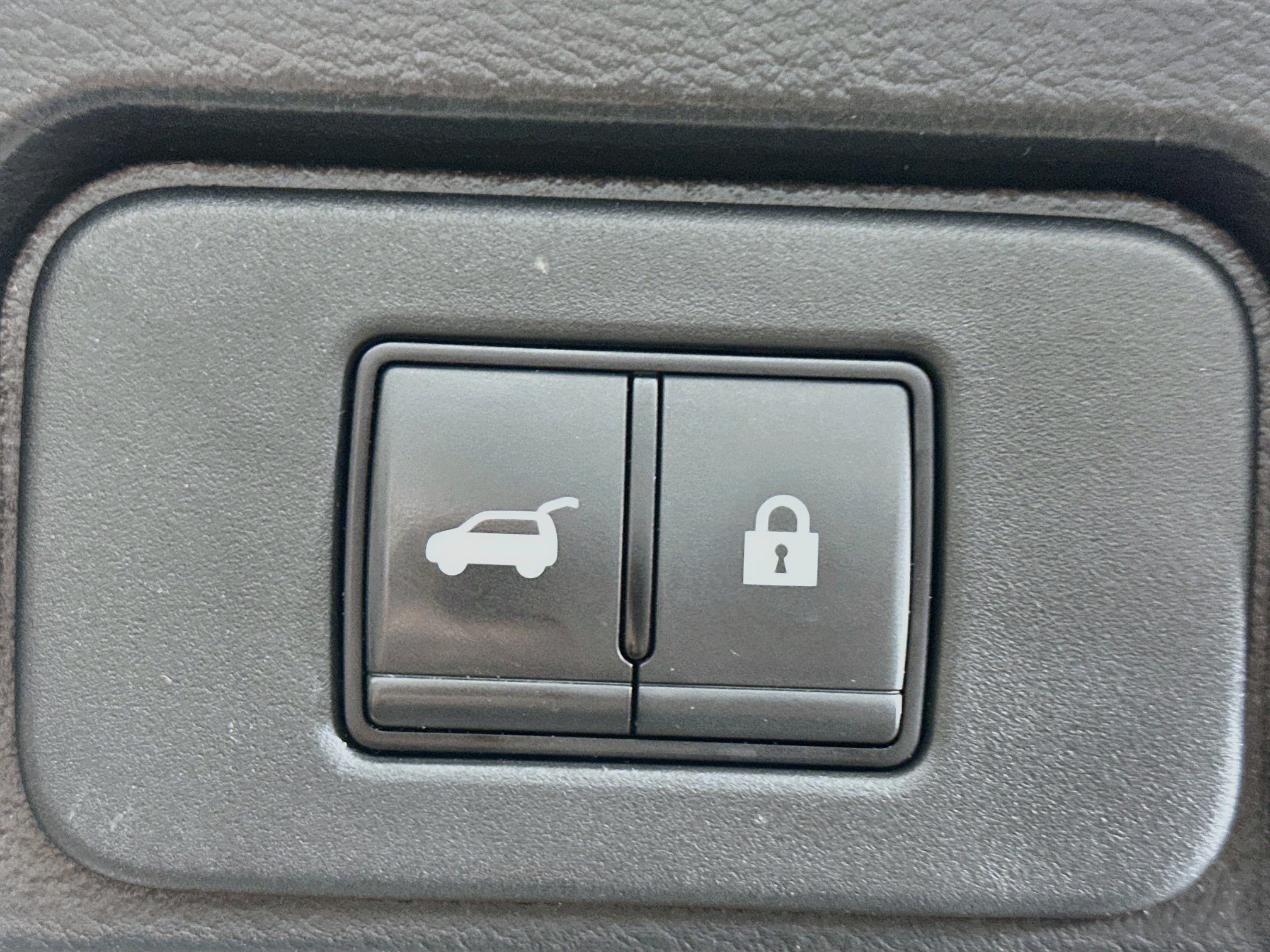 Used 2023 Nissan Rogue SL w/ SL Premium Package FWD image 30