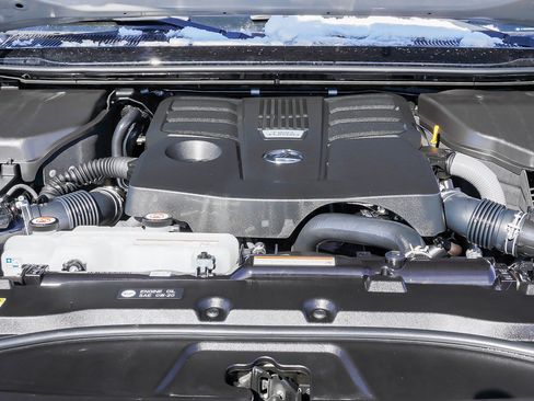 Used 2024 Lexus GX 550 w/ Cold Area Package image 15