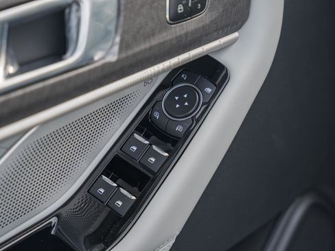 New 2026 Ford Explorer Platinum w/ LUX Leather Package image 45