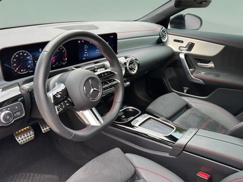 Certified 2026 Mercedes-Benz CLA 250 image 10