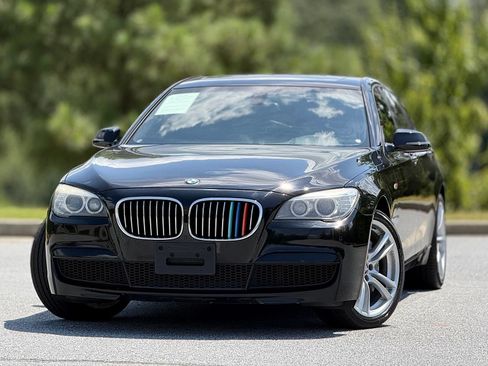Used 2015 BMW 740i RWD image 2