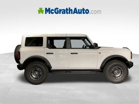 New 2025 Ford Bronco Badlands w/ Sasquatch Package image 2