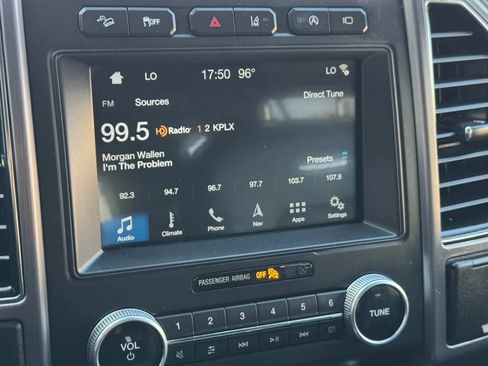 Used 2018 Ford Expedition Platinum AWD/4WD image 35