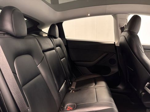 Used 2024 Tesla Model Y Long Range image 24