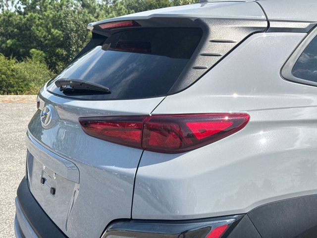 Used 2022 Hyundai Kona SEL w/ Convenience Package FWD image 12