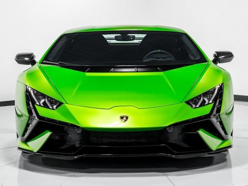 Used 2024 Lamborghini Huracan Tecnica RWD image 8