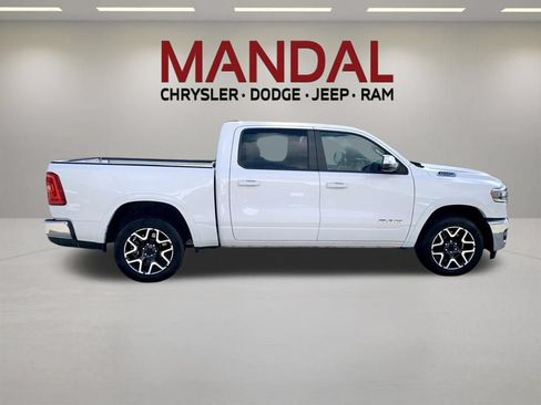 Used 2025 RAM 1500 Laramie AWD/4WD image 5