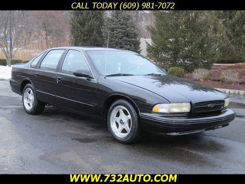 Used 1995 Chevrolet Impala SS image 3