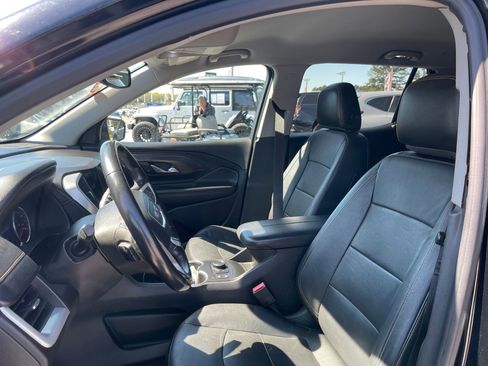 Used 2020 GMC Terrain SLT image 13