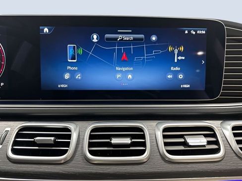 Certified 2025 Mercedes-Benz GLS 450 4MATIC image 21
