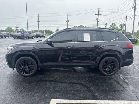 Used 2022 Volkswagen Atlas SE AWD/4WD image 6