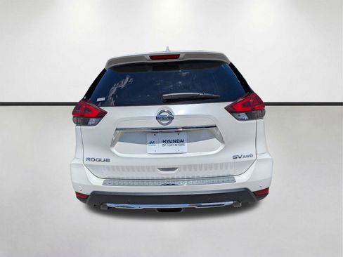 Used 2019 Nissan Rogue SV AWD/4WD image 5