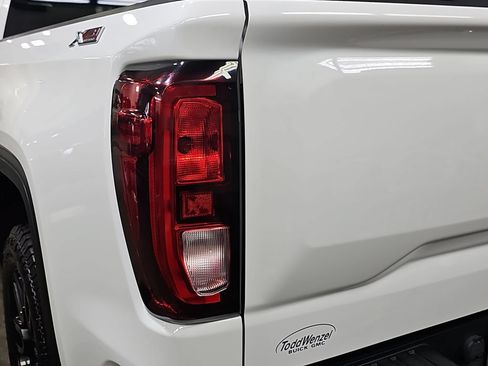 Used 2019 GMC Sierra 1500 Elevation w/ Elevation Value Package AWD/4WD image 38