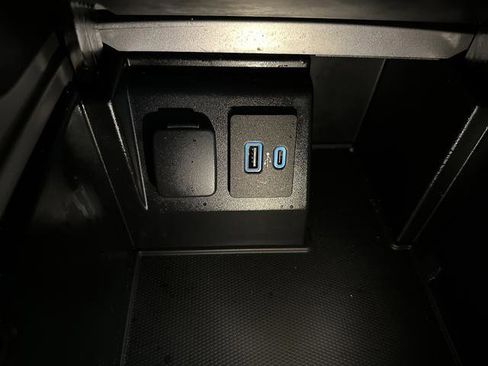 Used 2020 Ford Explorer ST w/ ST Street Pack image 24