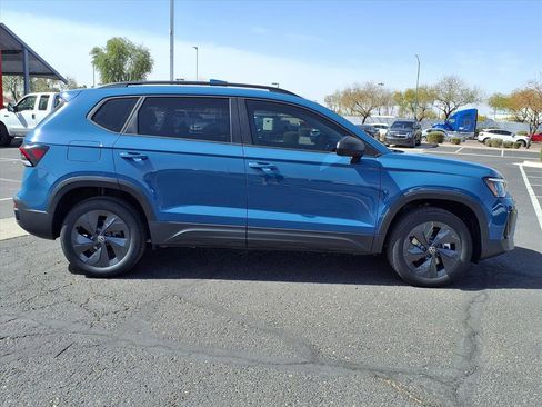 New 2026 Volkswagen Taos S image 6