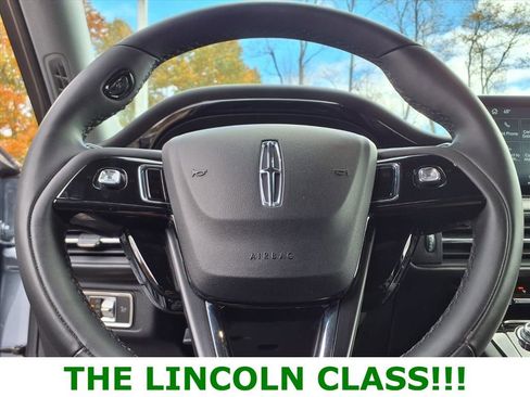 Used 2022 Lincoln Corsair AWD w/ Equipment Group 101A image 19