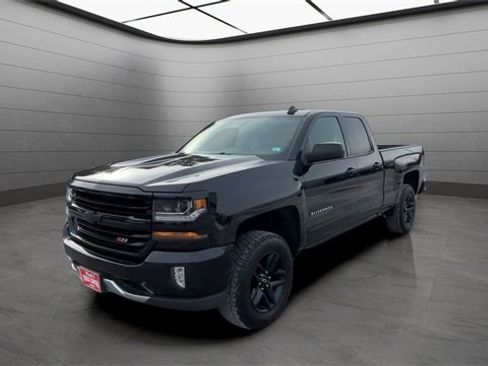 Used 2017 Chevrolet Silverado 1500 LT w/ All Star Edition image 9