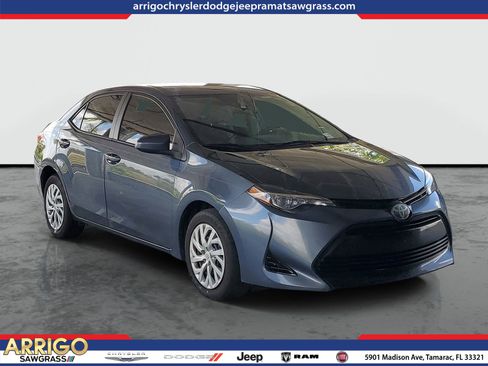 Used 2018 Toyota Corolla LE FWD image 1