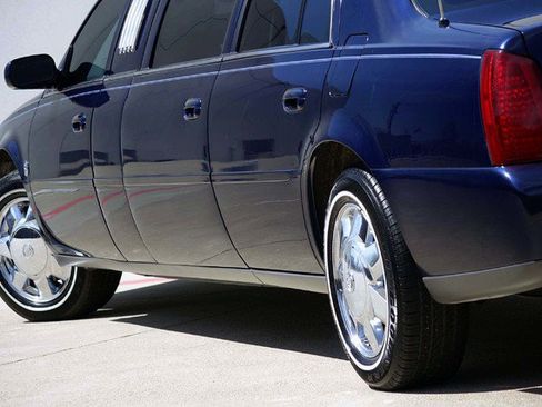 Used 2001 Cadillac De Ville Limousine FWD image 40