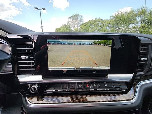 New 2026 GMC Sierra 1500 SLE image 23