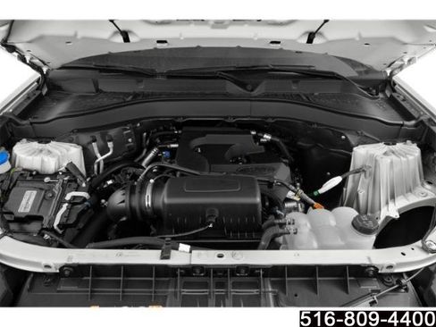 Used 2022 Ford Explorer XLT w/ Equipment Group 202A image 13