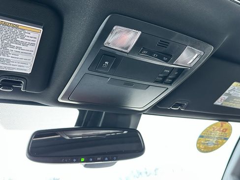 Used 2019 Toyota Tacoma Limited image 24