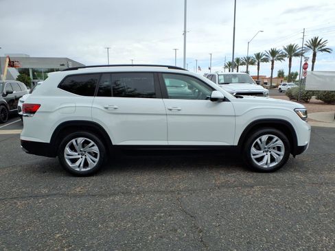 Used 2023 Volkswagen Atlas SE FWD image 3