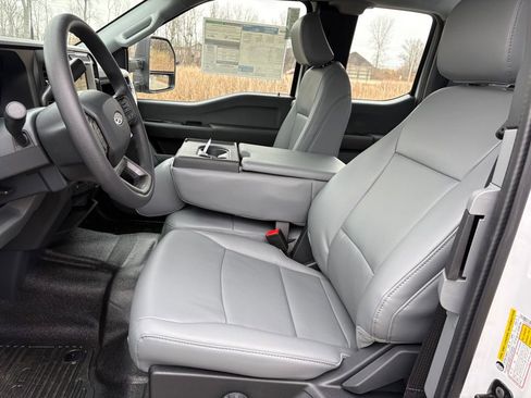 New 2026 Ford F250 XL w/ FX4 Off-Road Package AWD/4WD image 12