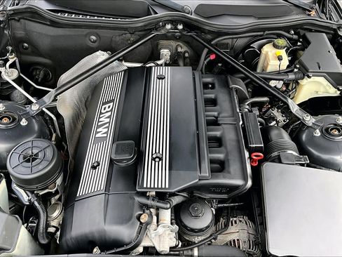 Used 2005 BMW Z4 3.0i image 28