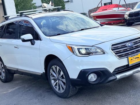 Used 2017 Subaru Outback 3.6R Touring AWD/4WD image 6