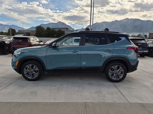 Certified 2024 Kia Seltos S AWD/4WD image 2